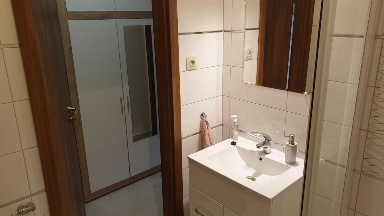Buzavirag Apartmanhaz Balatonakali Extérieur photo
