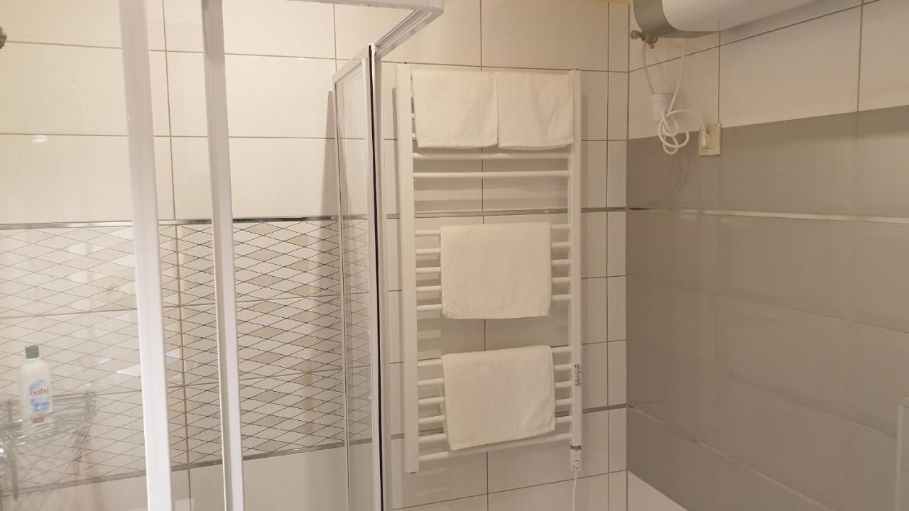 Buzavirag Apartmanhaz Balatonakali Extérieur photo