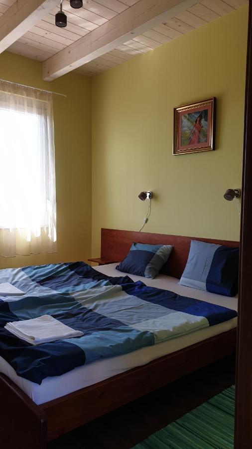 Buzavirag Apartmanhaz Balatonakali Extérieur photo